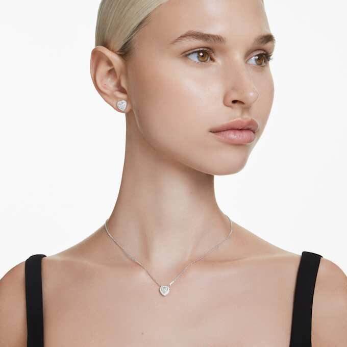 Ariana Grande X Swarovski Anhänger mit gemischten Schliffen, Herz, weiss, rhodiniert Ariana Grande X Swarovski Anhänger mit gemischten Schliffen, Herz, weiss, rhodiniert