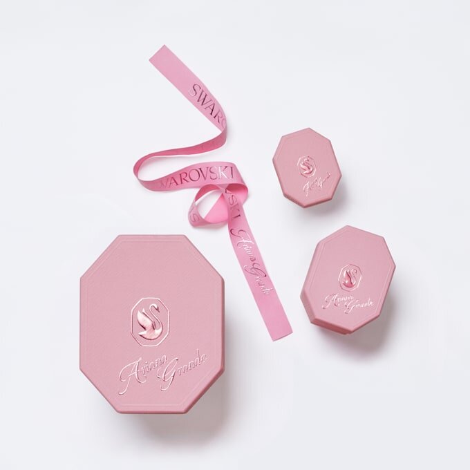 Ariana Grande X Swarovski Haarspange im Baguette-Schliff, weiss, rhodiniert Ariana Grande X Swarovski Haarspange im Baguette-Schliff, weiss, rhodiniert