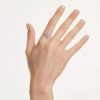 Ariana Grande X Swarovski Motivring mit gemischten Schliffen, Libelle, mehrfarbig, rhodiniert Ariana Grande X Swarovski Motivring mit gemischten Schliffen, Libelle, mehrfarbig, rhodiniert