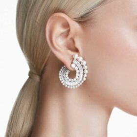 Ariana Grande X Swarovski Ohrringe mit Kristallperle, gemischte Schliffe, weiss, rhodiniert