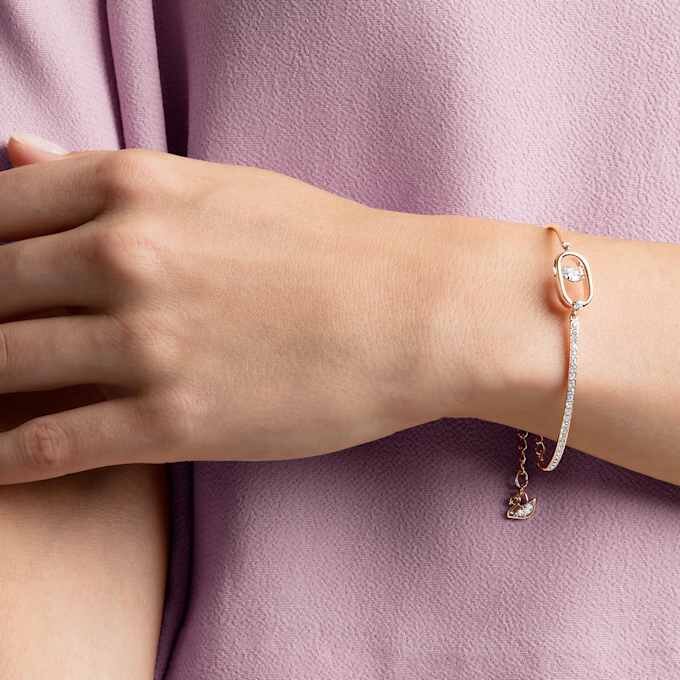 Ein Armband, runder Schliff, ovale Form, weiss, roségoldfarben plattiert Ein Armband, runder Schliff, ovale Form, weiss, roségoldfarben plattiert