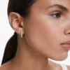 Eternity-Ohrringe mit im Labor gezüchteten Diamanten, 0.56 ct insgesamt, runde Form, Sterlingsilber Eternity-Ohrringe mit im Labor gezüchteten Diamanten, 0.56 ct insgesamt, runde Form, Sterlingsilber