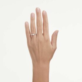 Eternity-Solitärring mit im Labor gezüchteten Diamanten, 0.25 Karat insgesamt, runde Form, Sterlingsilber Eternity-Solitärring mit im Labor gezüchteten Diamanten, 0.25 Karat insgesamt, runde Form, Sterlingsilber