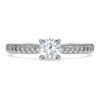 Eternity-Solitärring mit im Labor gezüchteten Diamanten, 0.7 Ct Tw, runde Form, 14K Weissgold Eternity-Solitärring mit im Labor gezüchteten Diamanten, 0.7 Ct Tw, runde Form, 14K Weissgold