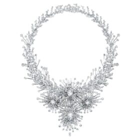 Galaxy-Halskette mit im Labor gezüchteten Diamanten, 156.62 Ct Tw, gemischte Schliffformen, 18K Weissgold Galaxy-Halskette mit im Labor gezüchteten Diamanten, 156.62 Ct Tw, gemischte Schliffformen, 18K Weissgold