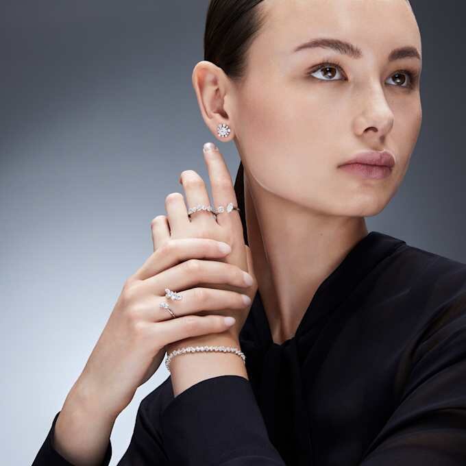 Galaxy Ring – Laborgezüchtete Diamanten, 1 Karat insgesamt, verschiedene Formen, 14K Weissgold Galaxy Ring – Laborgezüchtete Diamanten, 1 Karat insgesamt, verschiedene Formen, 14K Weissgold