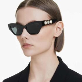 Sonnenbrille in Cat-Eye-Form, schwarz