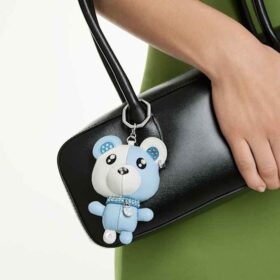 Teddy-Taschenanhänger, Bär, blau, rhodiniert