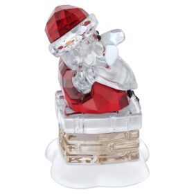 Weihnachtsstimmung: Weihnachtsmann und Cheminée